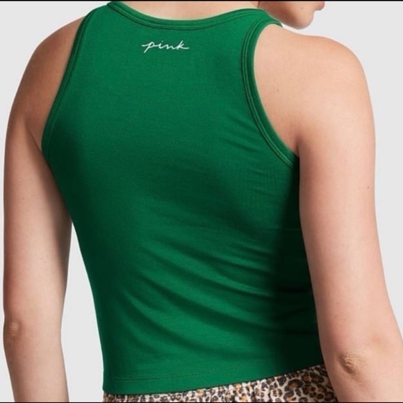 VS PINK NWT Holiday Pajama Set Tank Top & Flannel Boxy Shorts - Picture 9 of 12